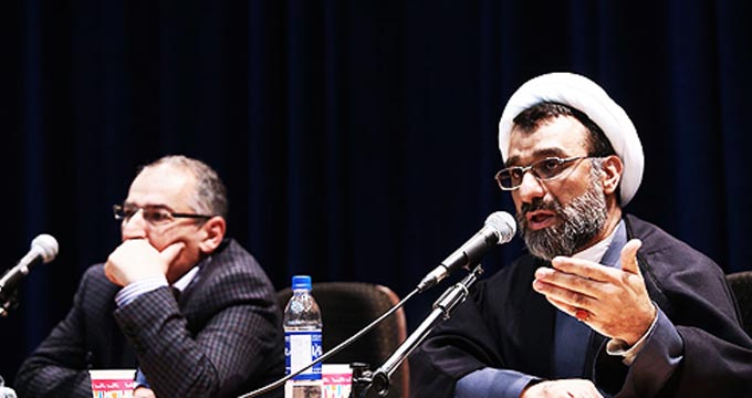 مسئولین لیبرال اساسا اعتقادی به استقلال کشور ندارند!